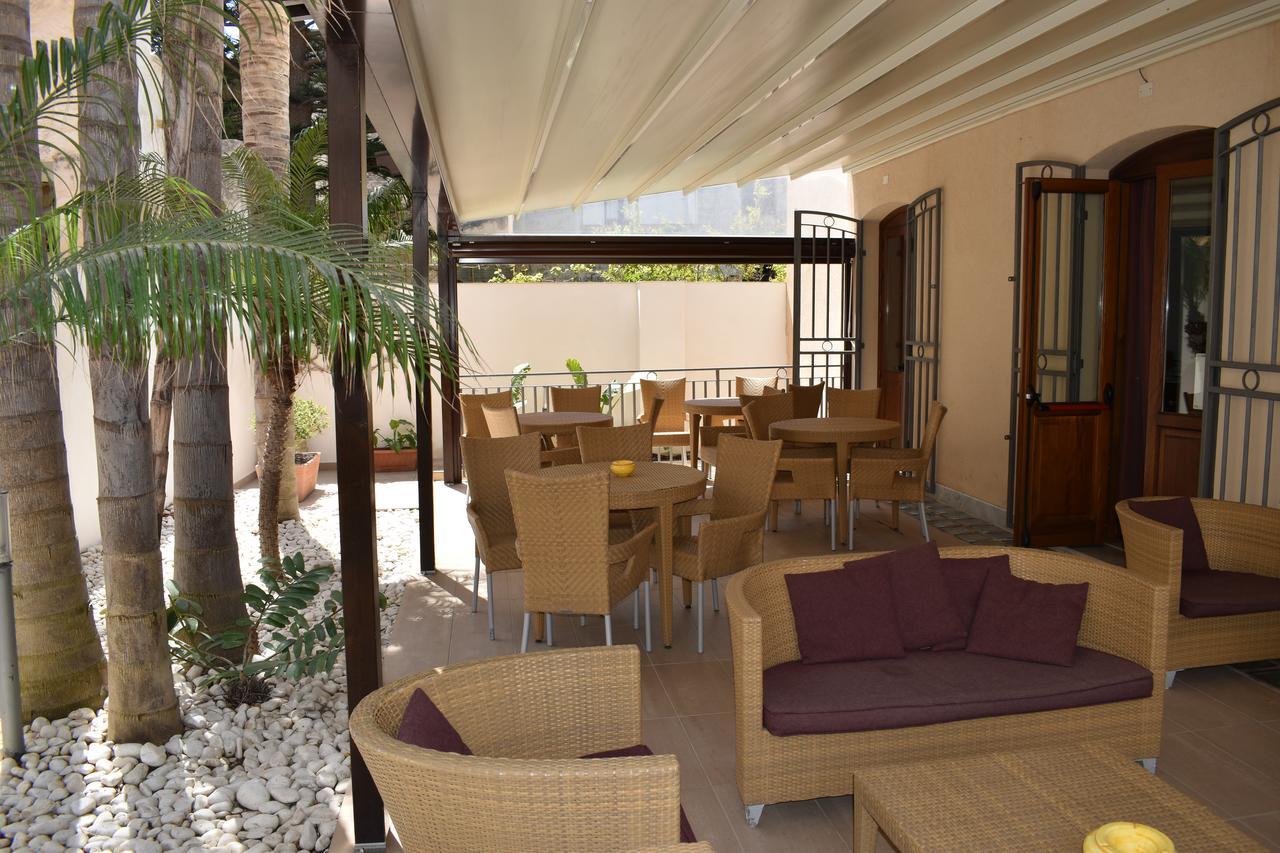 Hotel Il Portico Favignana Kültér fotó