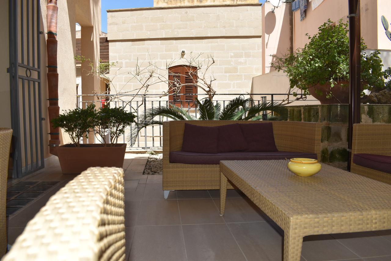 Hotel Il Portico Favignana Kültér fotó