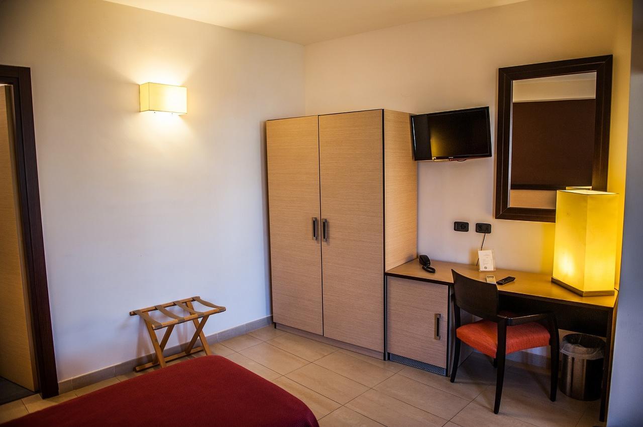 Hotel Il Portico Favignana Kültér fotó